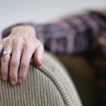 Hand osteoarthritis improves with prednisolone