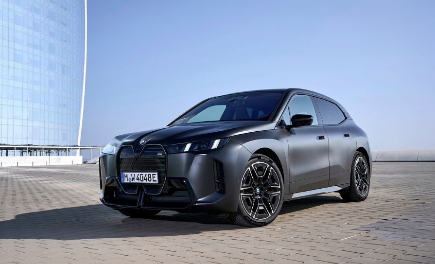BMW iX